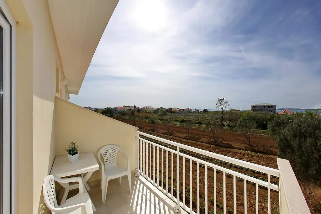 Bed&Breakfast Nada Privlaka  Croatia