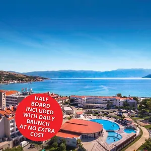 Sunny By Valamar, Ex Corinthia 3*, Baška Kroatië