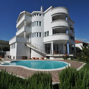 Lida , Trogir Kroatië